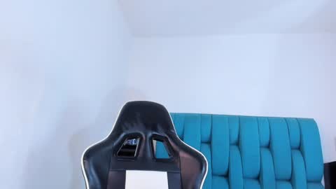 alannaughty_ online show from 01.29.25