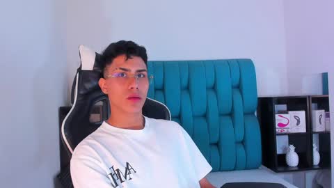 alannaughty_ online show from 02.09.25