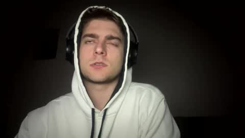 Snapshot of alansk6 chatting on 02.08.26 alansk6 online show from 02.08.26