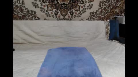 Snapshot of alanstrongs chatting on 09.13.25 AlanStrongs online show from 09.13.25