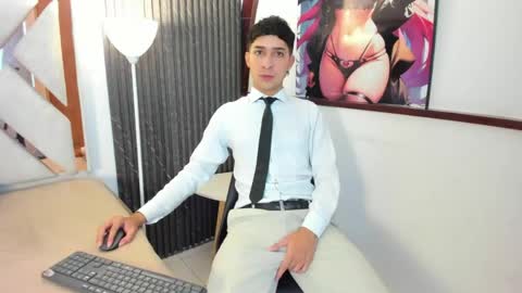 alantaylorr_ online show from 04.24.26