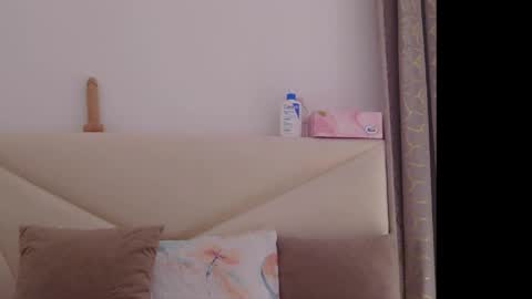 AllylicArabis online show from 05.11.26