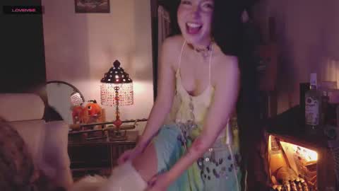 Snapshot of alaskagrace chatting on 10.08.25 Alaska Grace       online show from 10.08.25