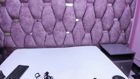 AlaSmith  online show from 10.02.25