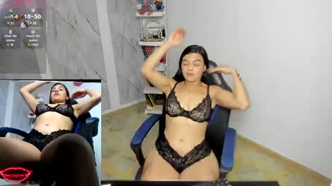 Snapshot of alayasmile chatting on 06.21.26 Alaya online show from 06.21.26