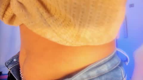 Snapshot of alba_grey chatting on 02.11.26 alba online show from 02.11.26