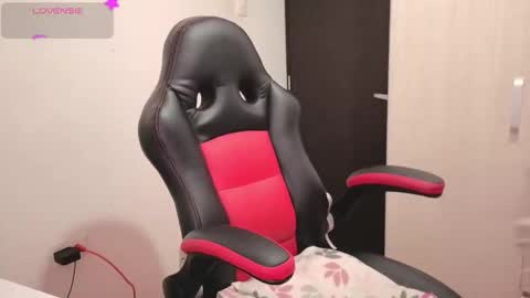 alba_toro535670 online show from 11.11.25