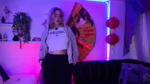 albaandthayron online show from 07.28.26