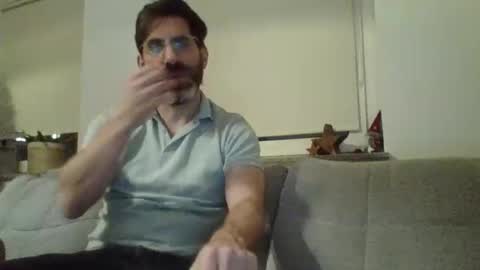 Snapshot of alcatrazcage chatting on 12.01.24 Alcatrazcage online show from 12.01.24
