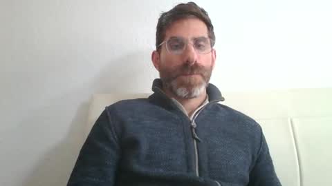 Snapshot of alcatrazcage chatting on 10.12.25 Alcatrazcage online show from 10.12.25