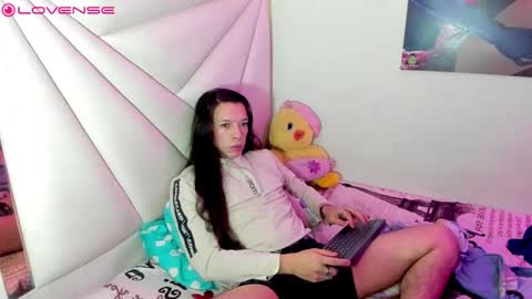 Snapshot of ale_noah_xxx chatting on 04.15.26 ale_noah_xxx online show from 04.15.26