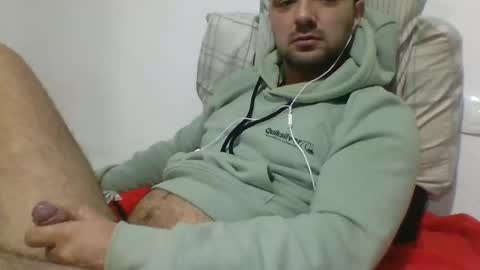 Snapshot of ale_padawan chatting on 12.08.24 ale online show from 12.08.24