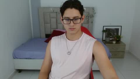 alec_fox7 online show from 02.04.26