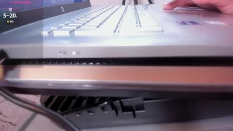 Alecxis online show from 05.01.26