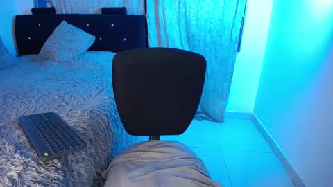   online show from 02.27.25