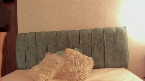 Snapshot of aleera_walton chatting on 03.18.26 Aleera online show from 03.18.26