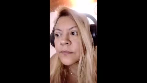 Snapshot of aleja_lollipop chatting on 02.10.26 Aleja online show from 02.10.26