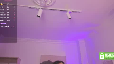 Alejandra online show from 10.18.25