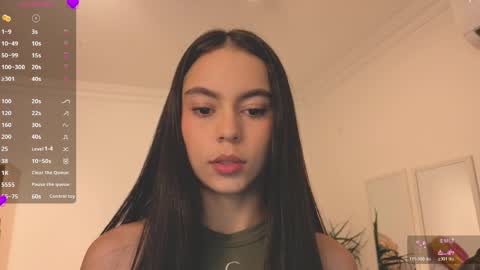 Alejandra online show from 05.06.26