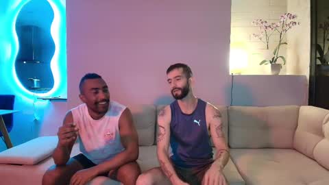 Snapshot of alejandro_bigcock chatting on 02.25.25 Alejandro Hernndez online show from 02.25.25