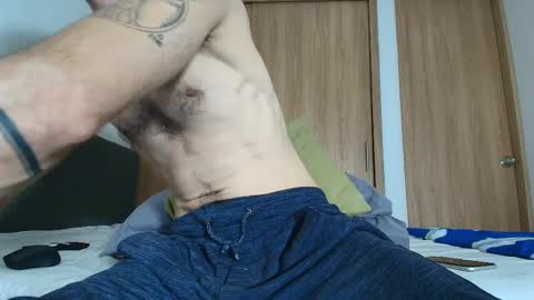 Snapshot of alejandro_bigcock chatting on 09.14.25 Alejandro Hernndez online show from 09.14.25