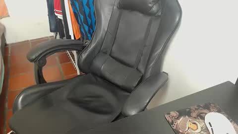 alejandro_cutee online show from 12.16.25