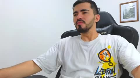 alejandroo_7 online show from 01.15.25