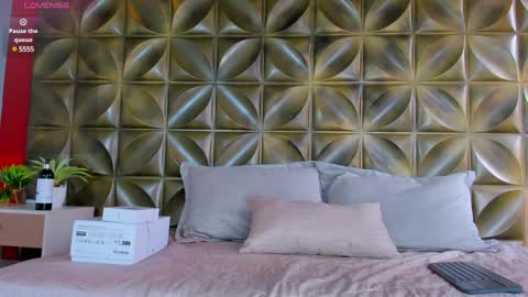 Alejo  online show from 01.21.25