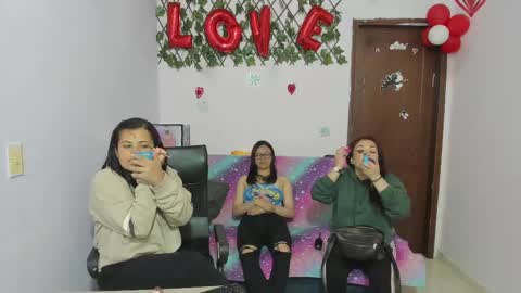 zoe and Kataleya online show from 03.07.25