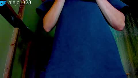 Snapshot of alejo_323__ chatting on 05.21.26 alejo_323__ online show from 05.21.26