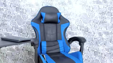 Snapshot of alejo_peverell chatting on 02.18.26 alejo peverell online show from 02.18.26