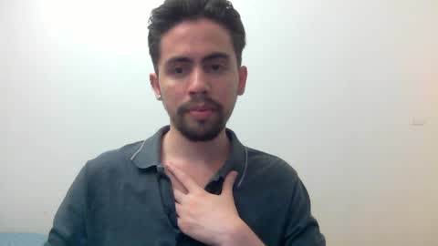 Snapshot of alejo_shy chatting on 01.06.25 alejo_shy online show from 01.06.25