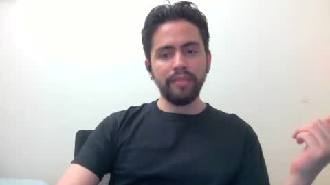 Snapshot of alejo_shy chatting on 11.01.25 alejo_shy online show from 11.01.25