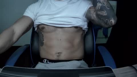 alejoduarte16 online show from 12.04.25