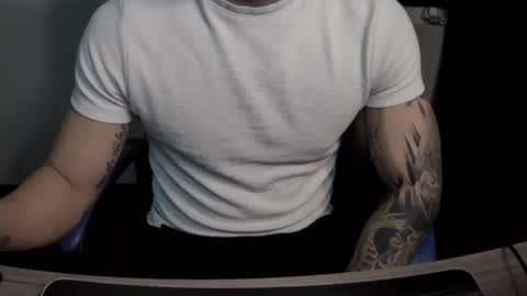 Snapshot of alejoduarte16 chatting on 02.14.26 alejoduarte16 online show from 02.14.26