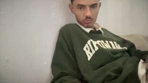 Snapshot of alejoochoa2222 chatting on 11.25.25 alejoochoa2222 online show from 11.25.25