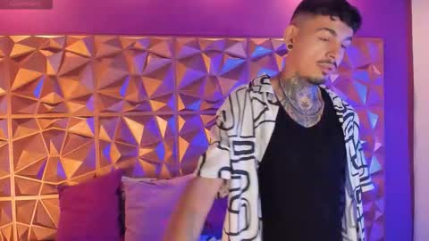 aleking13 online show from 10.24.25