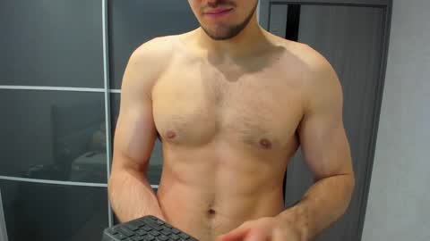 aleks_brown online show from 02.08.25