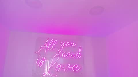 Aleksandra  online show from 04.25.26