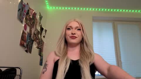 ALENA  INDEPENDENT MODEL online show from 05.28.26