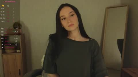 Snapshot of alena_navi chatting on 06.21.26 Alena online show from 06.21.26