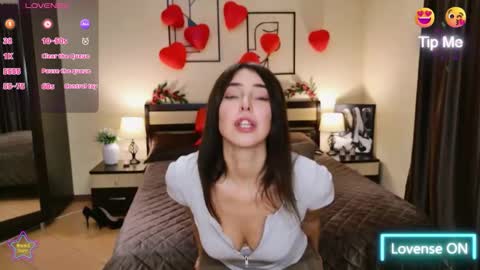 Snapshot of alenacoplan chatting on 02.18.26 AlenaCoplan online show from 02.18.26