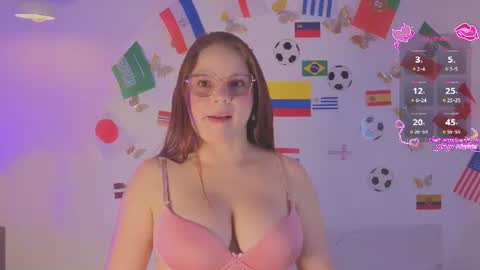 Snapshot of alesia_rose chatting on 06.22.26 Ambar online show from 06.22.26