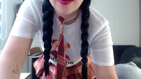 Aleska online show from 10.22.25
