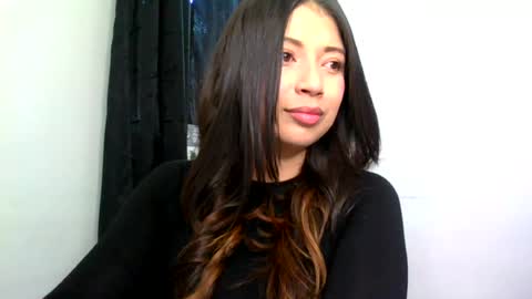 Snapshot of aleska_dollx chatting on 07.25.26 QUEEN OFF MILk IM BACK 15 NOV online show from 07.25.26