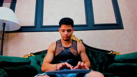 Snapshot of aless_king chatting on 01.11.25 Alessandro King online show from 01.11.25