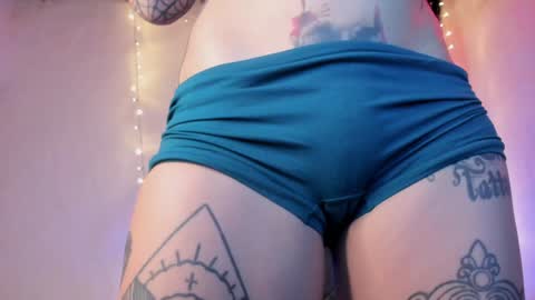 Snapshot of alessafrost_ chatting on 12.27.24 Onlyfans Babykarma6 online show from 12.27.24