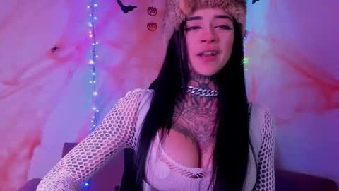 Snapshot of alessafrost_ chatting on 10.17.25 Onlyfans Babykarma6 online show from 10.17.25