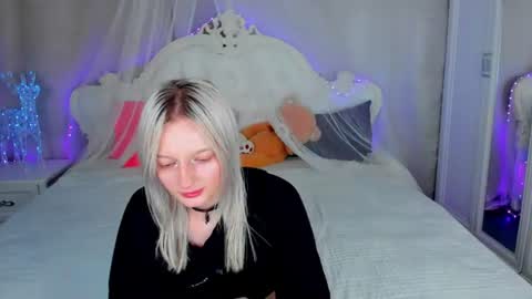 Snapshot of alessakiss chatting on 07.14.26 alessakiss online show from 07.14.26
