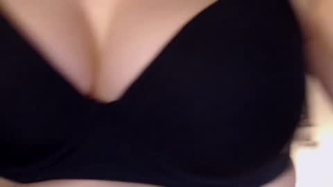 Sandra online show from 02.18.25